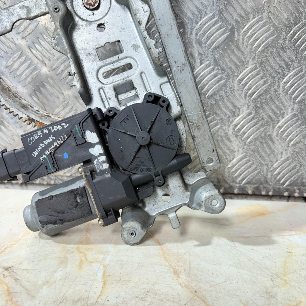 Vauxhall/Opel Corsa C 2000-2006 Front Left Window Regulator Motor 24466593