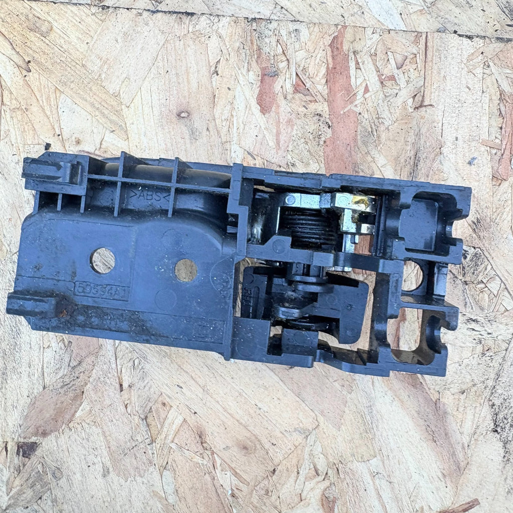 2004-08 TOYOTA AVENSIS DRIVER SIDE FRONT INNER DOOR HANDLE