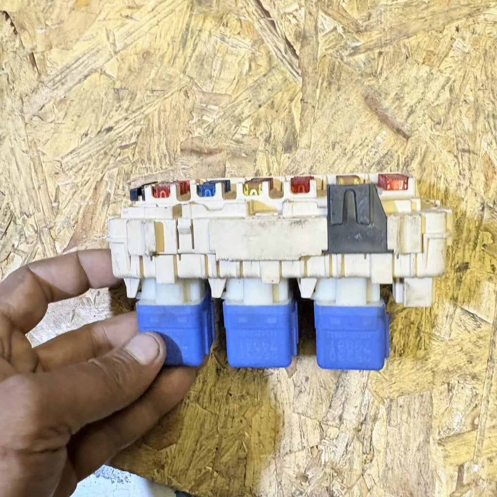 Nissan Xtrail 2001-2007 Under Dash Fuse Box