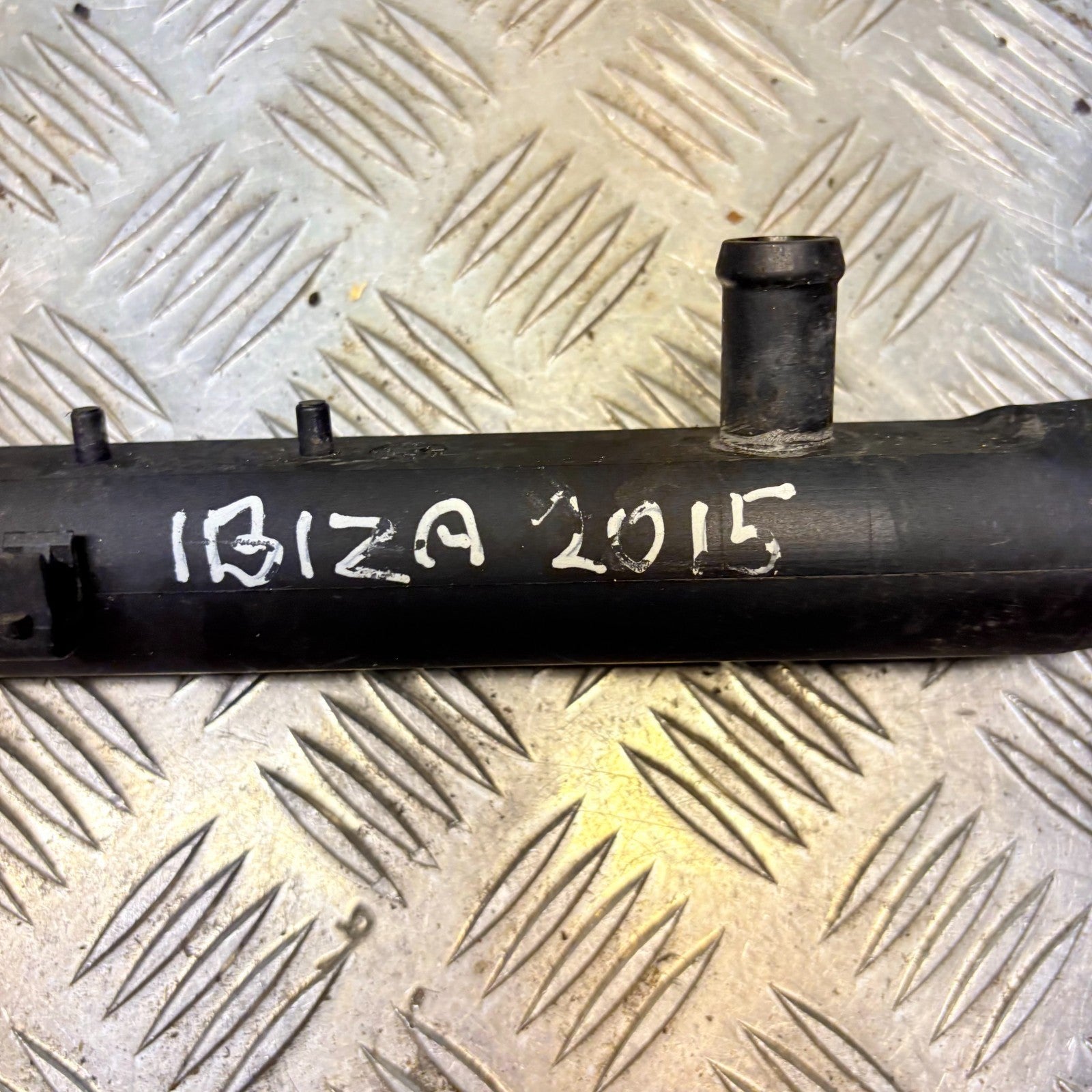 Seat Ibiza 2015 Coolant Water Pipe 032121065H