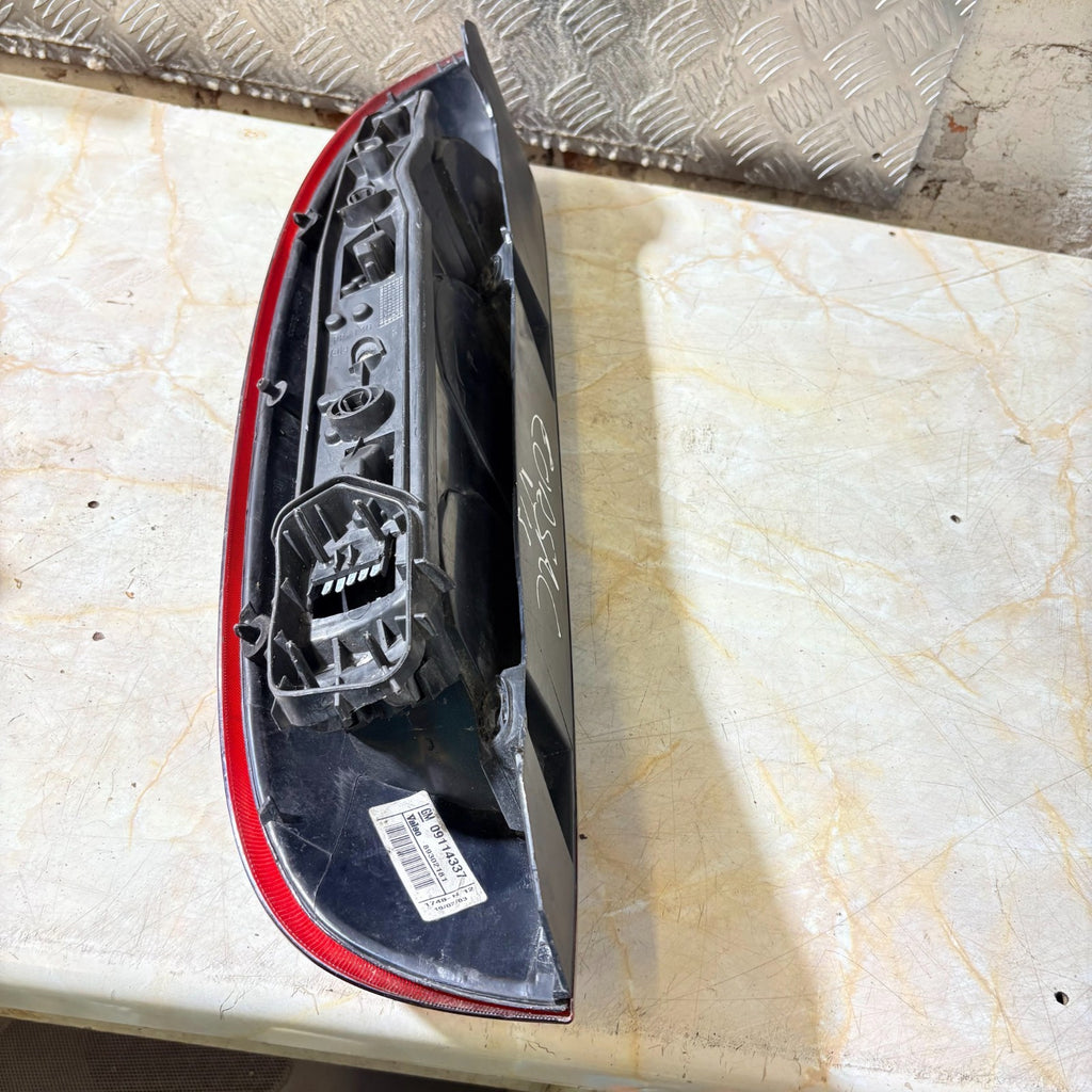Vauxhall Corsa C 2000-2006 Right Rear Tail Light Lamp 3/5 Door 09114337