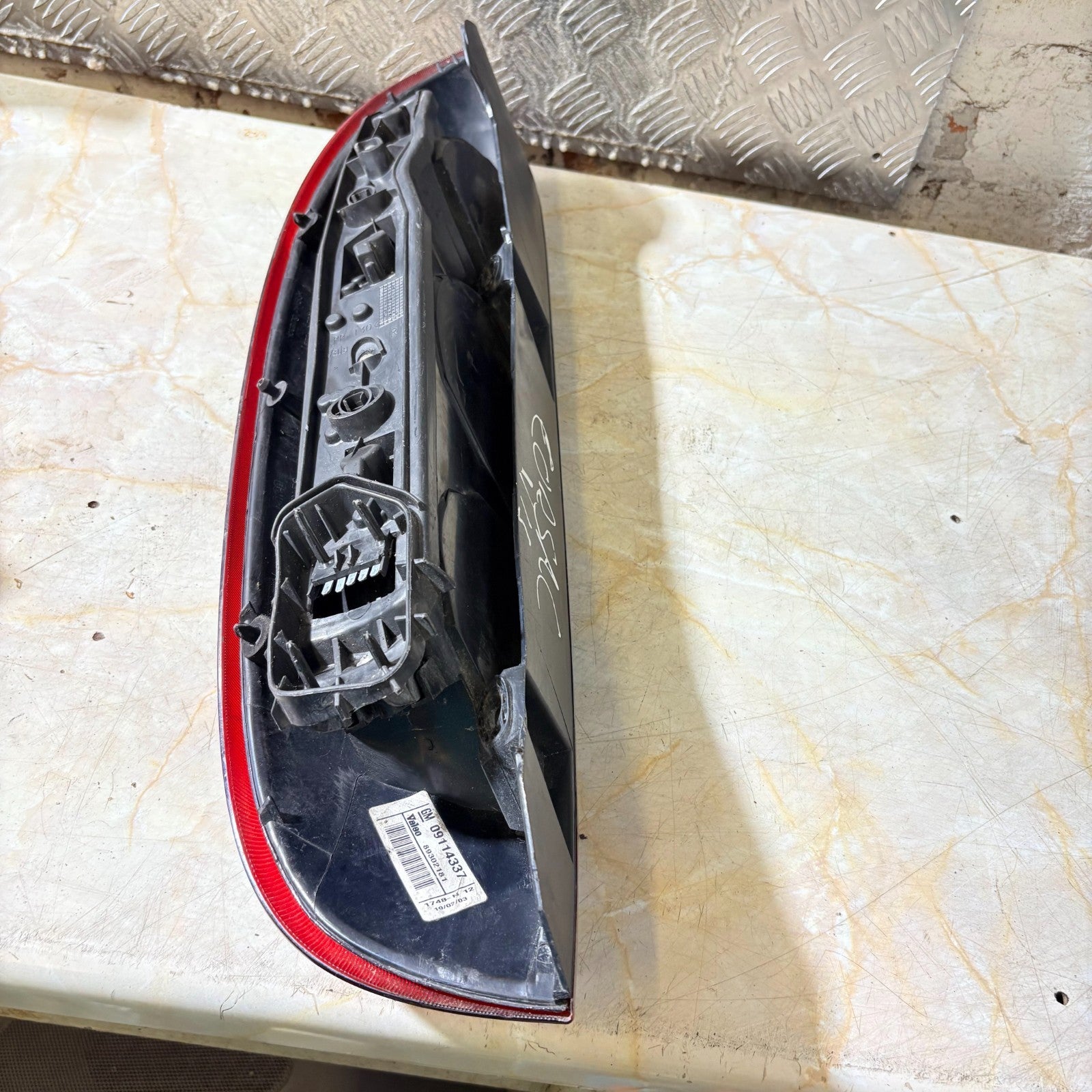 Vauxhall Corsa C 2000-2006 Right Rear Tail Light Lamp 3/5 Door 09114337