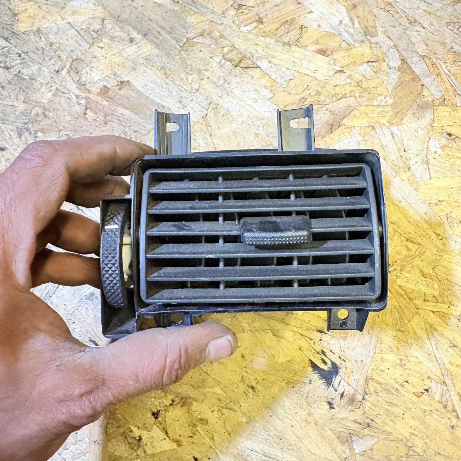 Ford Transit Connect Tourneo Connect Mk1 2002-2012 Centre Dash Vent 2T1H19893AD