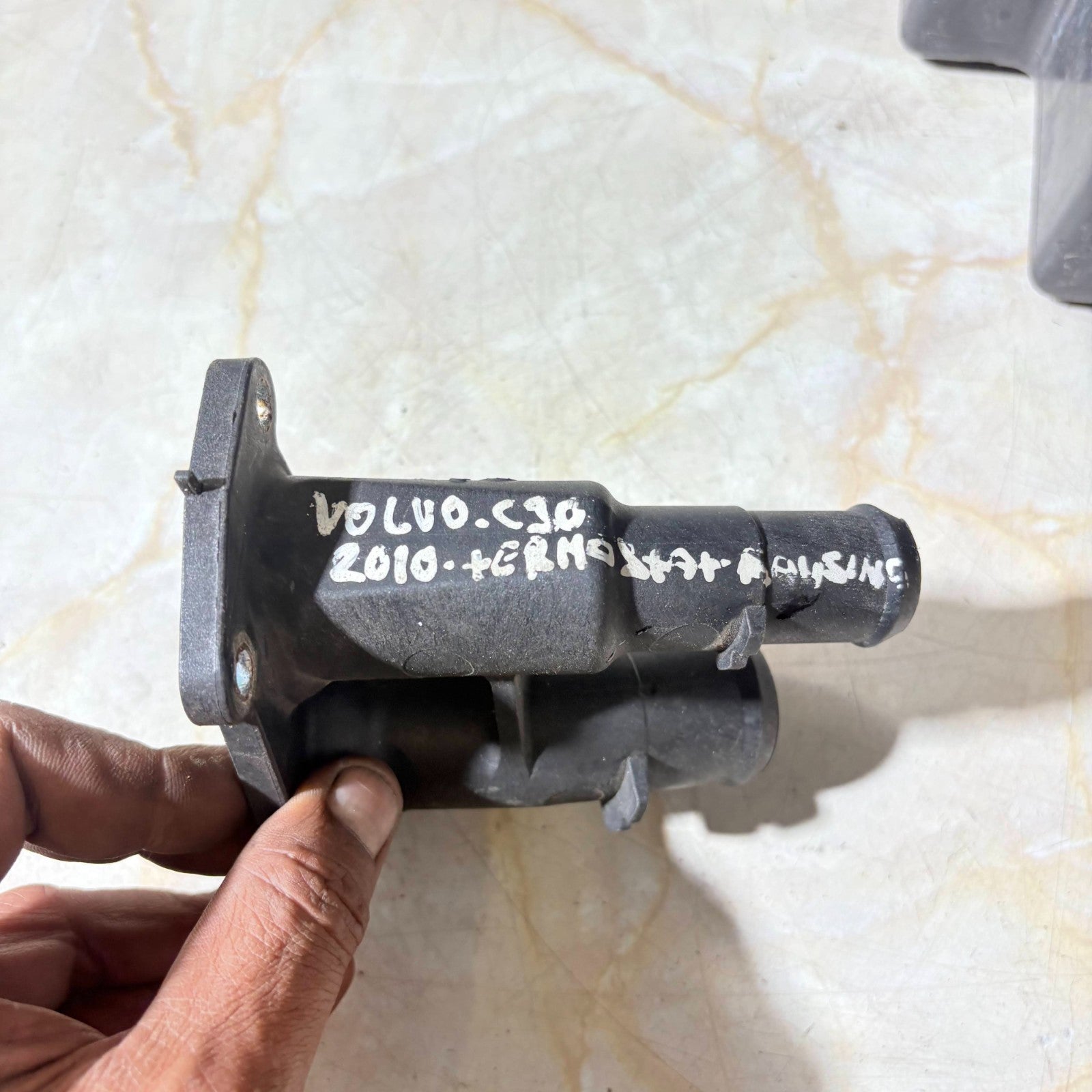 Volvo C30 2010-2012 Thermostat Housing D2 D3 D4 2.0 FlexFuel Cooling