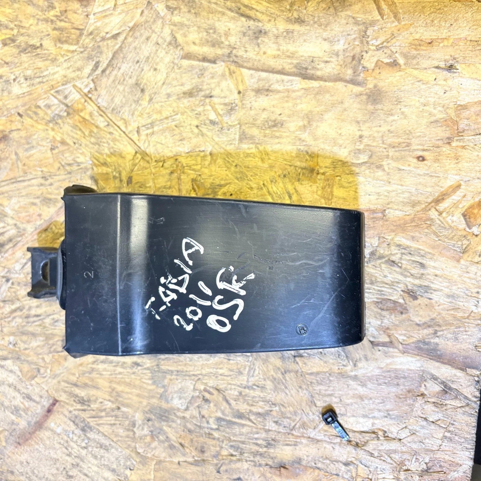 SKODA Fabia Mk2 Tdi 2011 DOOR CHECK STRAP DRIVER REAR RIGHT SIDE