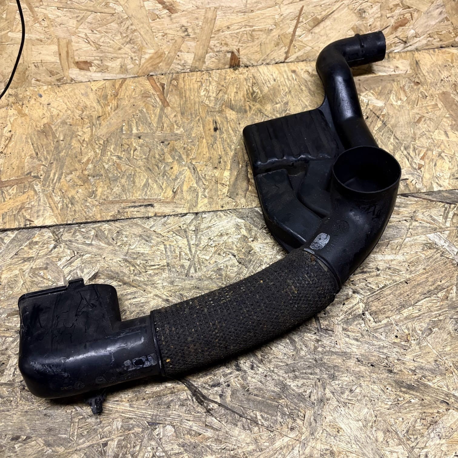 Mini Cooper Convertible R52 04-08 Intake Manifold Hose 1477835-04 13711477835