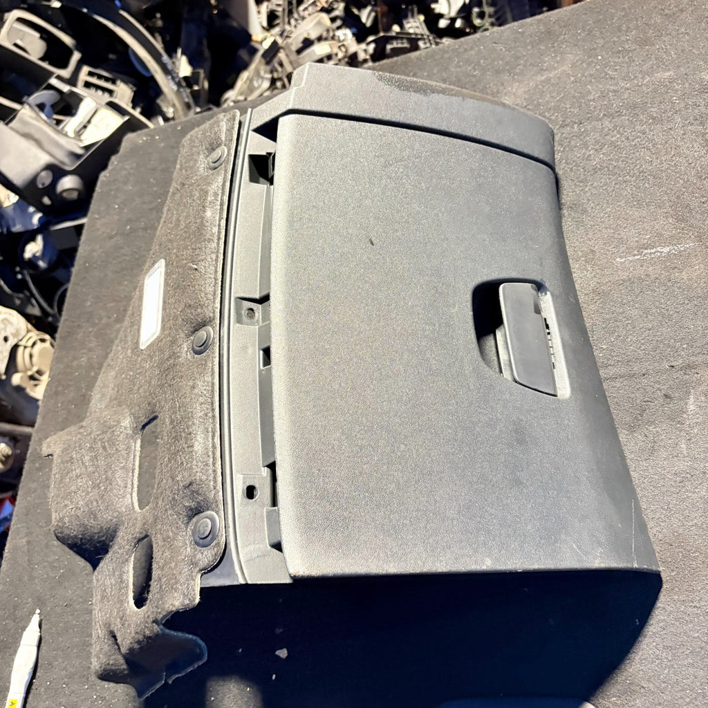 Peugeot 2008 GT 2017 RHD 5 Door Glove Box Glovebox Dash Storage Ref C76080L1