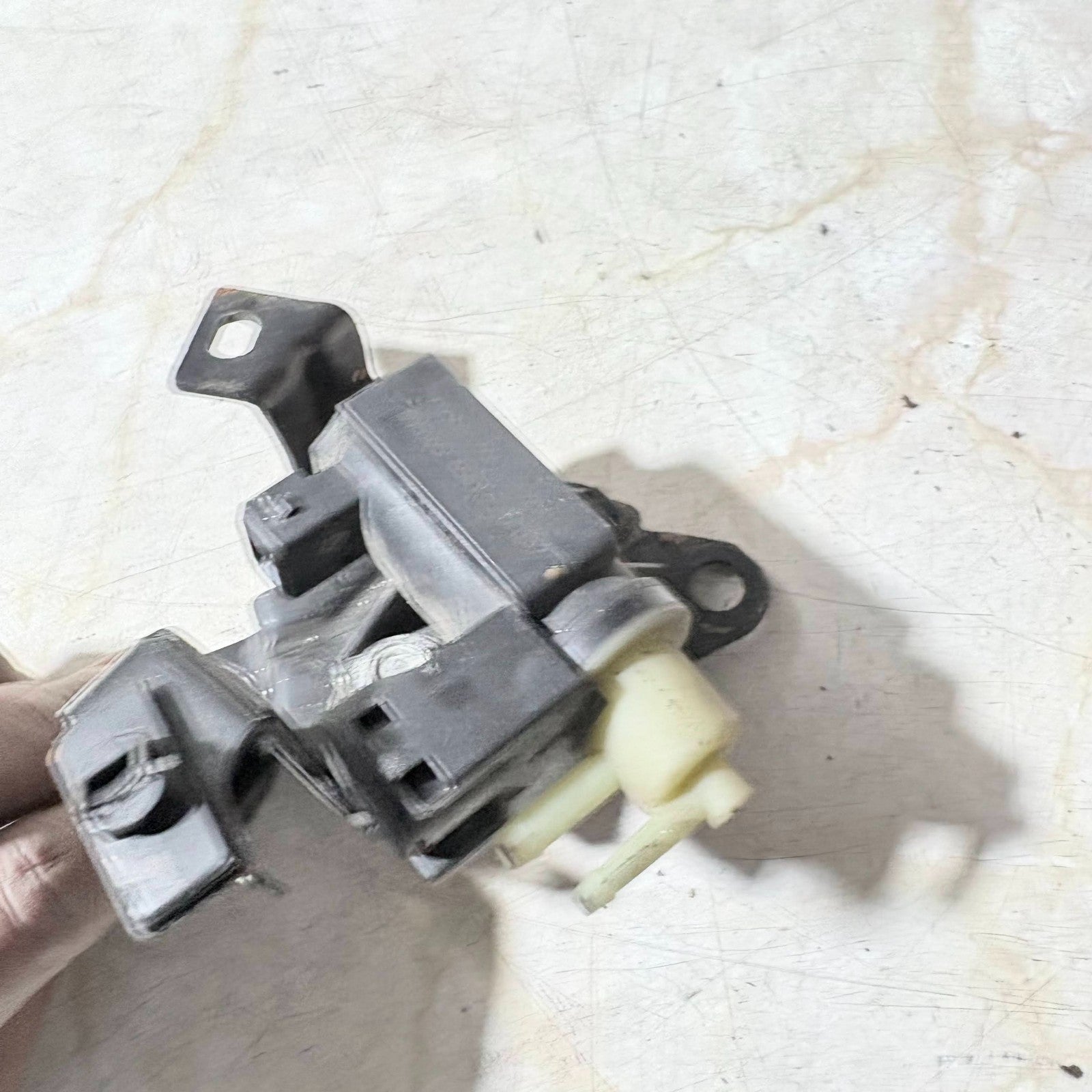 VAUXHALL ASTRA 2004-2013 VACUUM VALVE SOLENOID 70308500