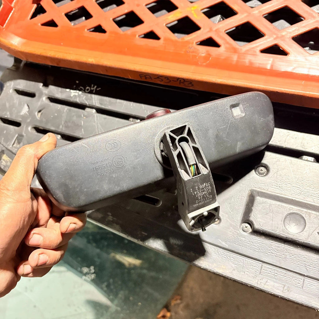 BMW X3 Interior Auto Dimming Rear View Mirror 025891 2006