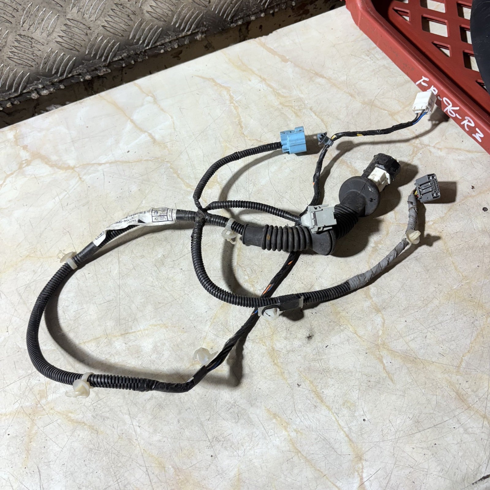 Honda Civic MK8 05-11 N/S/R Passenger Side Rear Door Wiring Loom Harness