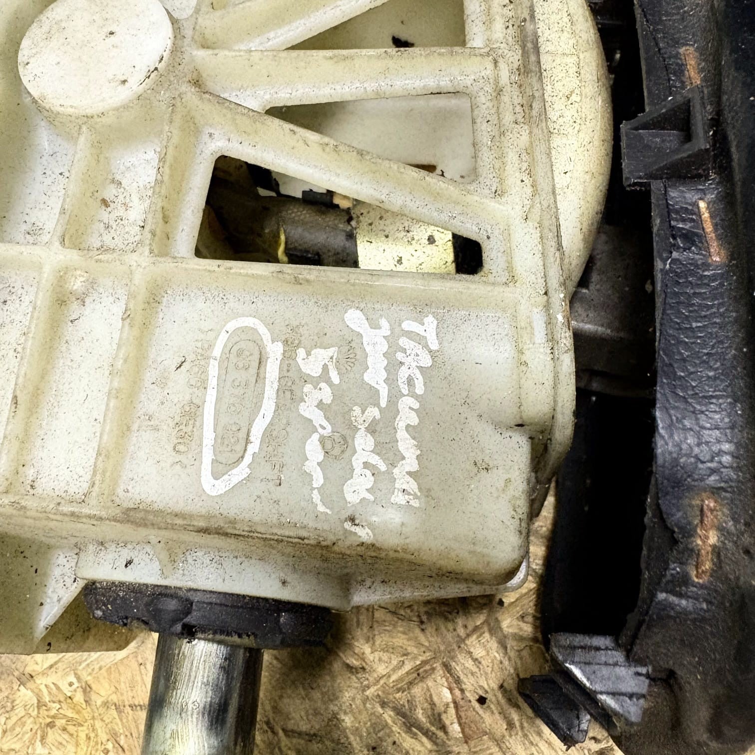 96376921 Gear Lever/Manual Gear Selector Unit Chevrolet Tacuma U100 2000-2008