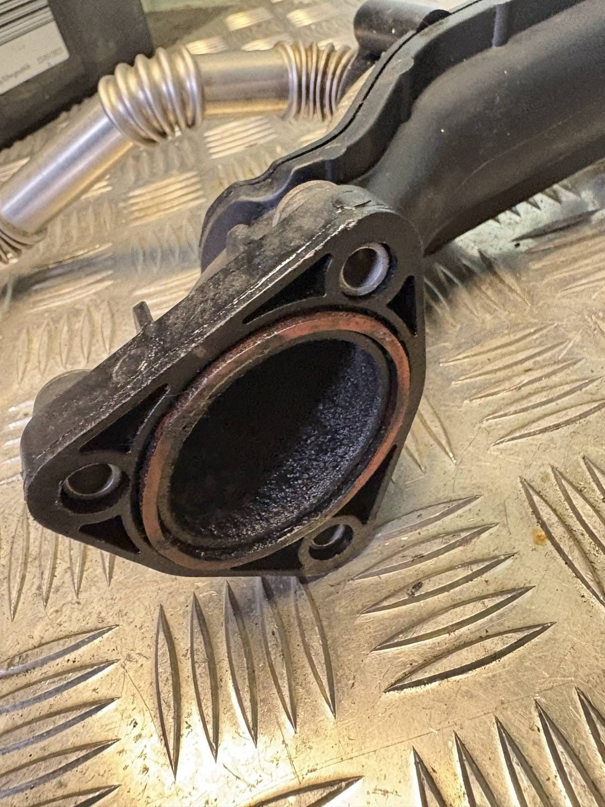 FORD MONDEO AIR BOOST PRESSURE INTAKE PIPE HOSE 9674942380