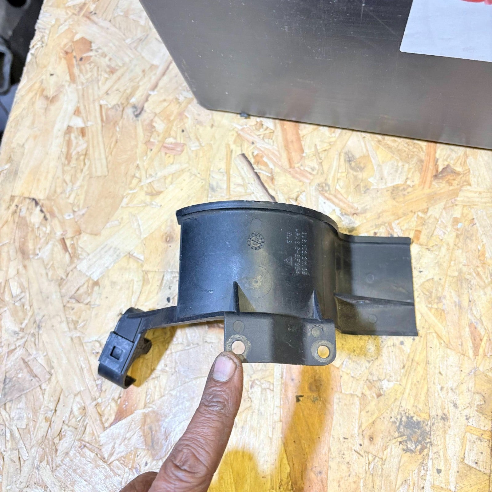 Porsche Boxster 986 1996-2004 Power Steering Pump Pully Cover 99610221105