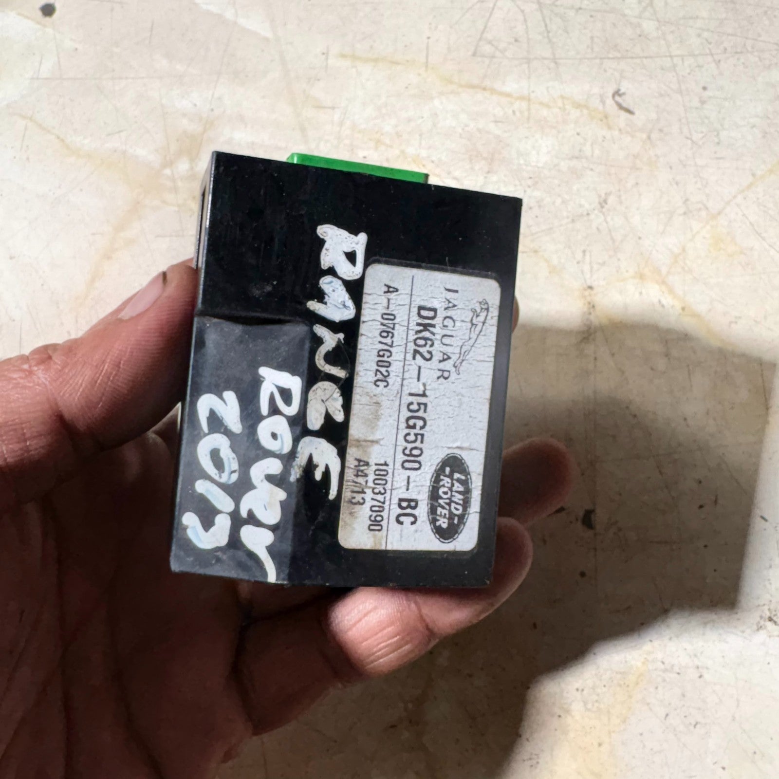 2013 RANGE ROVER SPORT L494 ANTENNA CONTROL MODULE DK62-15G590-BC