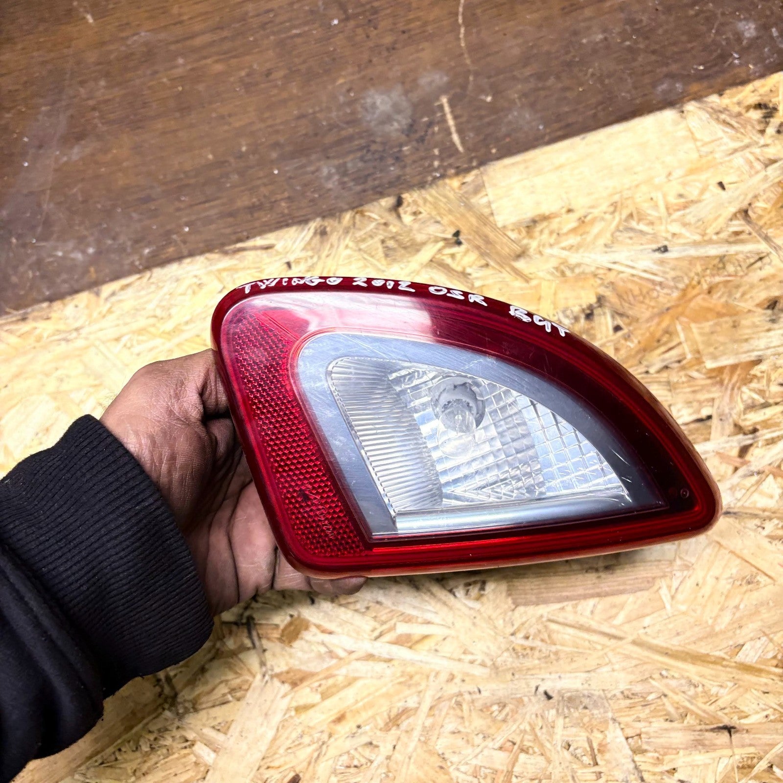 Renault Twingo MK2 2007-2014 OSR Driver Right Rear Tailgate Light 8200387889