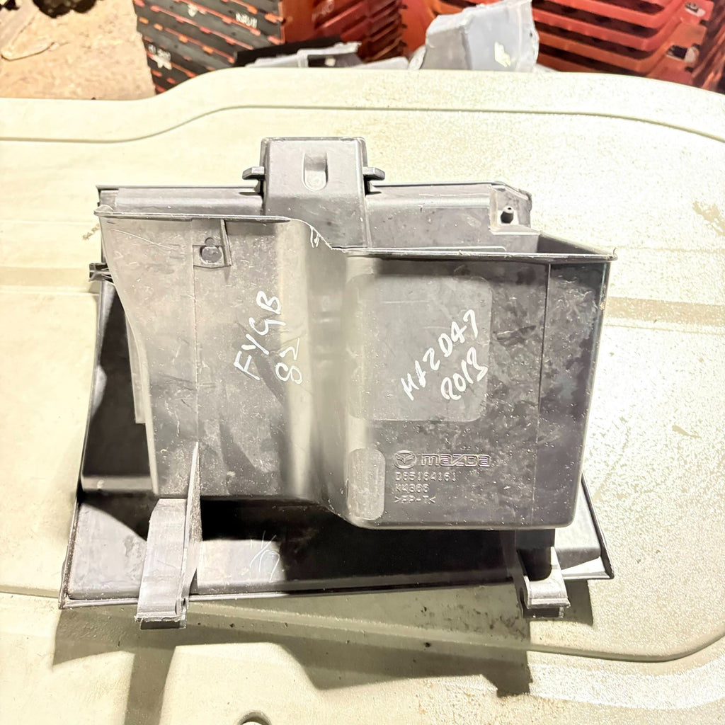 Mazda 2 DE/DH Mk2 Glovebox Compartment Dashboard Storage D65164161 2007-2015