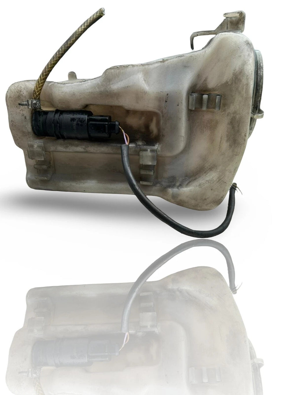 Mercedes-Benz C-CLASS 1995 Windshield Washer Reservoir tank W202 AND PUMP