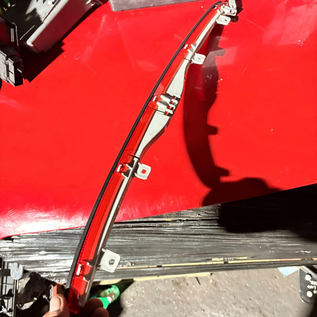 HONDA CIVIC MK8 REAR TOP THIRD BRAKE LIGHT 34270-SMG-E010