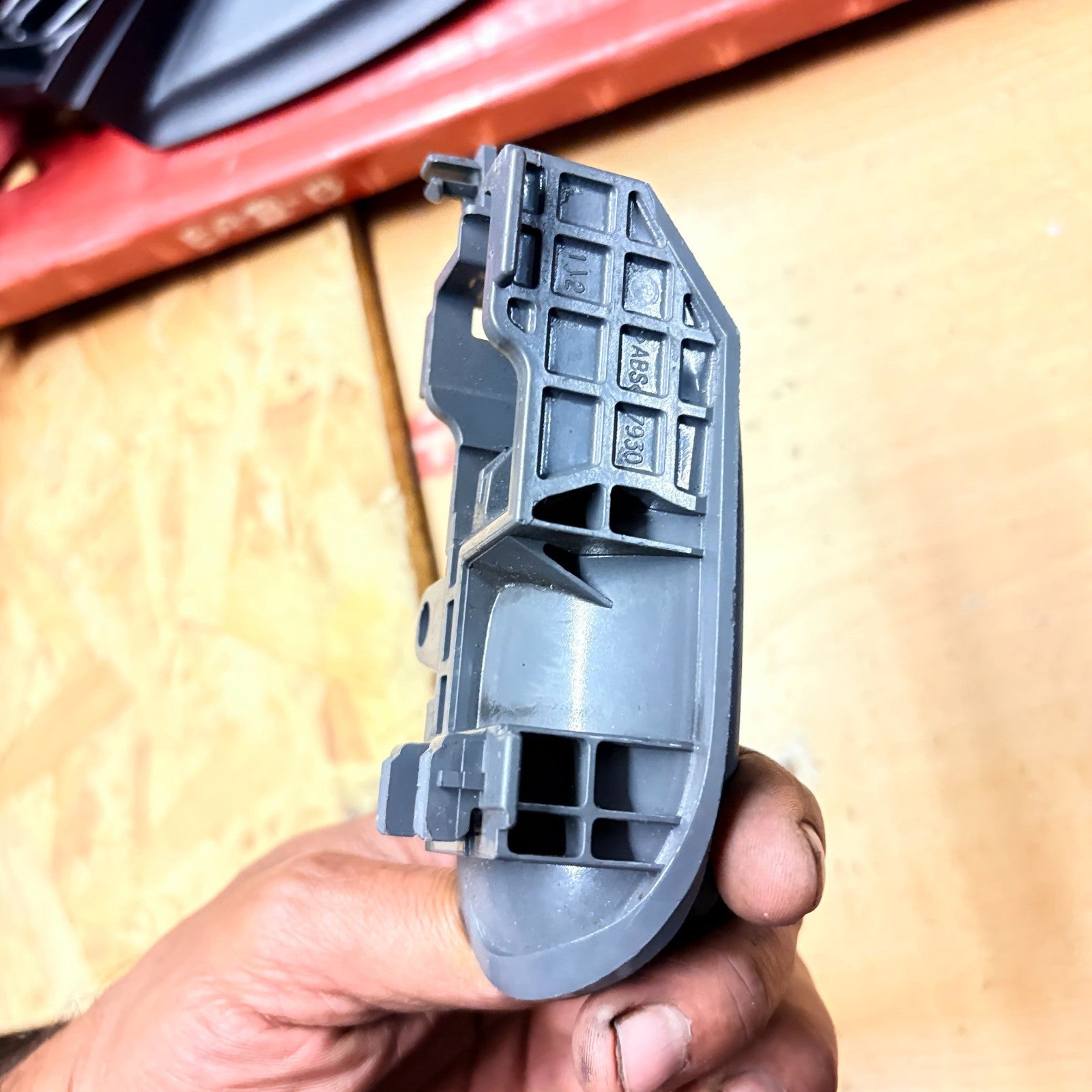 TOYOTA AYGO MK1 NSR LEFT REAR INTERIOR DOOR HANDLE ABS7930 2005-2014