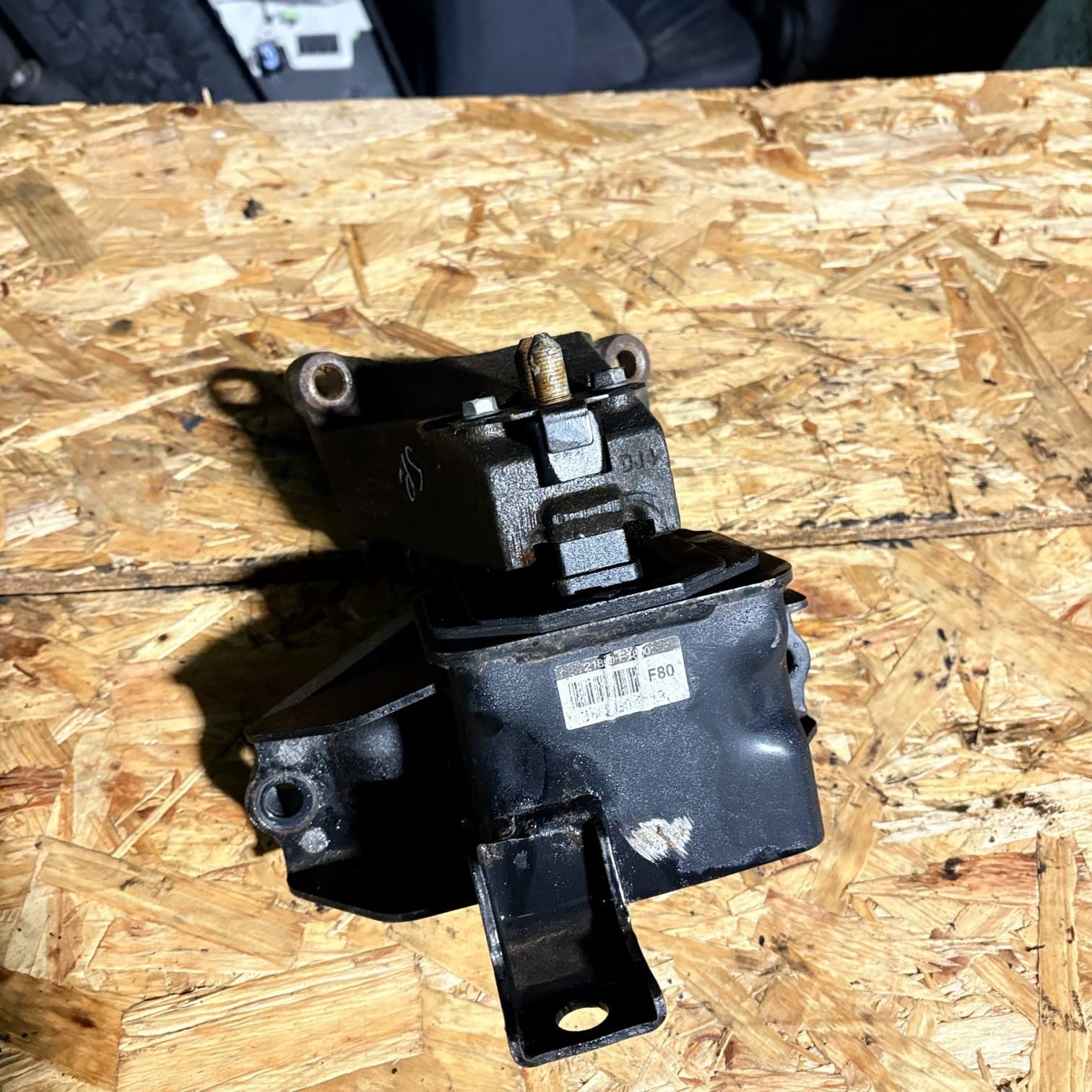 KIA SPORTAGE MK4 GEARBOX MOUNT BRACKET MANUAL RIGHT SIDE 21830-F1800