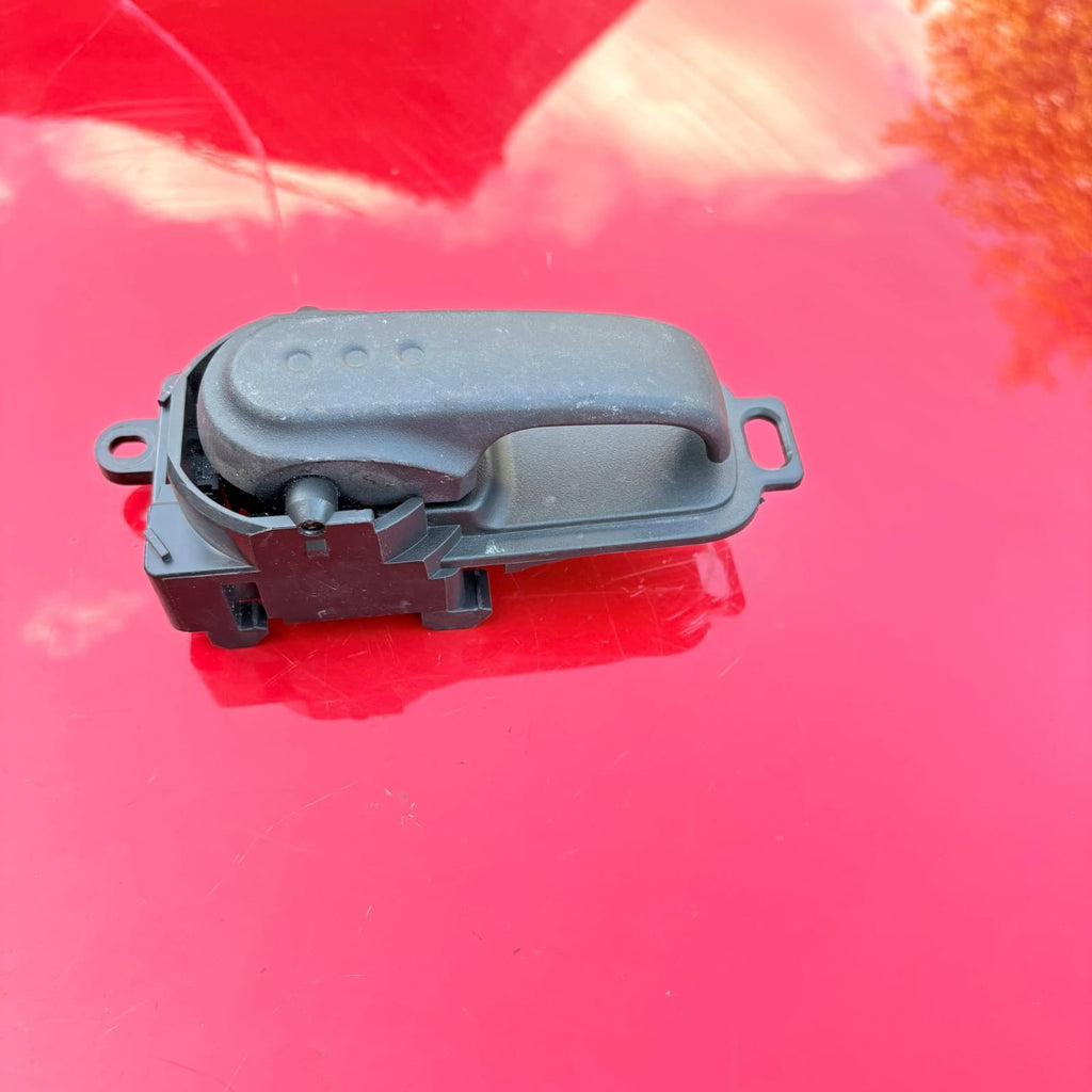 NISSAN NOTE MK1 E11 2006-2013 REAR RIGHT DRIVER INNER DOOR HANDLE 5010800006