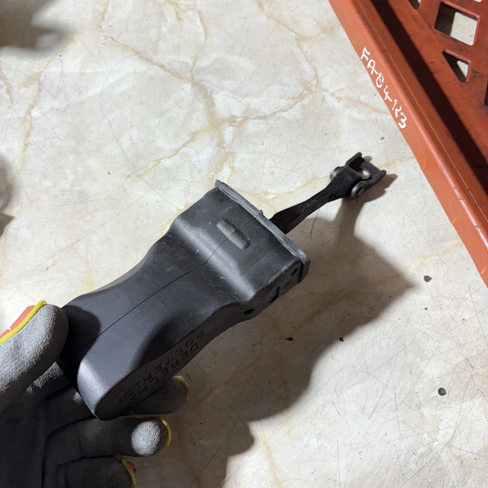 2008-2014 SEAT LEON FR REAR DOOR CHECK STRAP