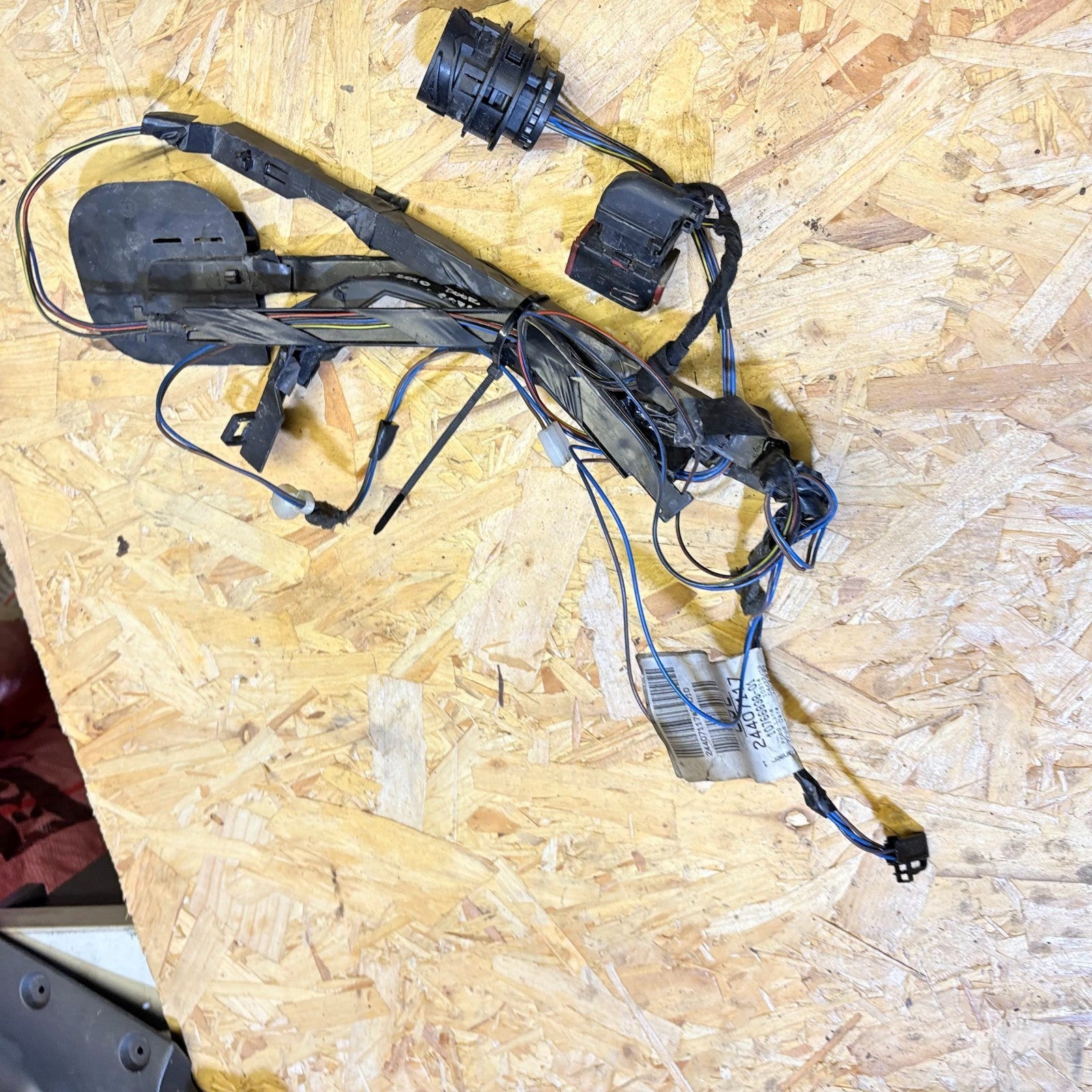 VAUXHALL COMBO 2004-2011 DOOR WIRING LOOM 24407117