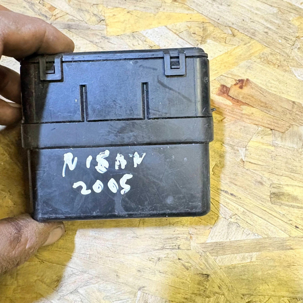 NISSAN QASHQAI 2005 J11 FUSE RELAY BOX 24382AD100