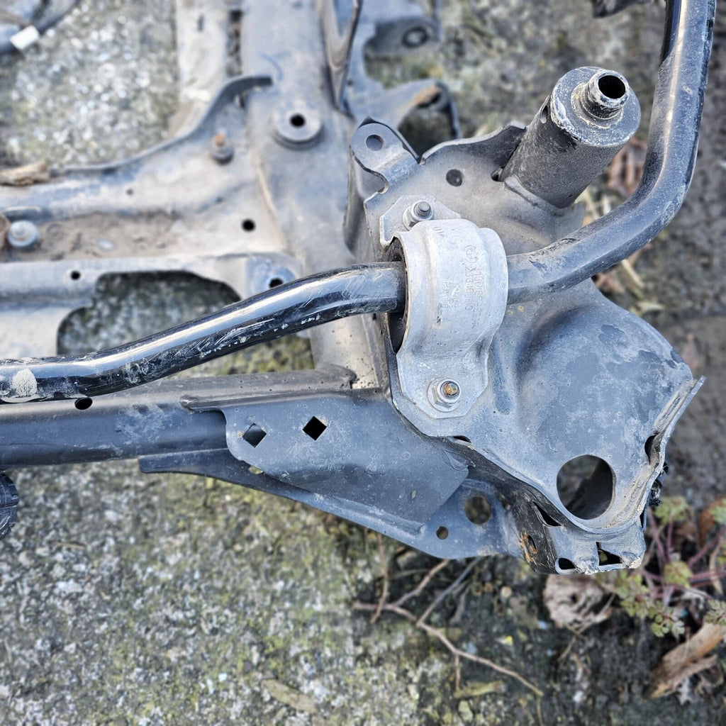 16- 19 BMW 4 SERIES 435D FRONT SUBFRAME 6860952 03 6792138-01