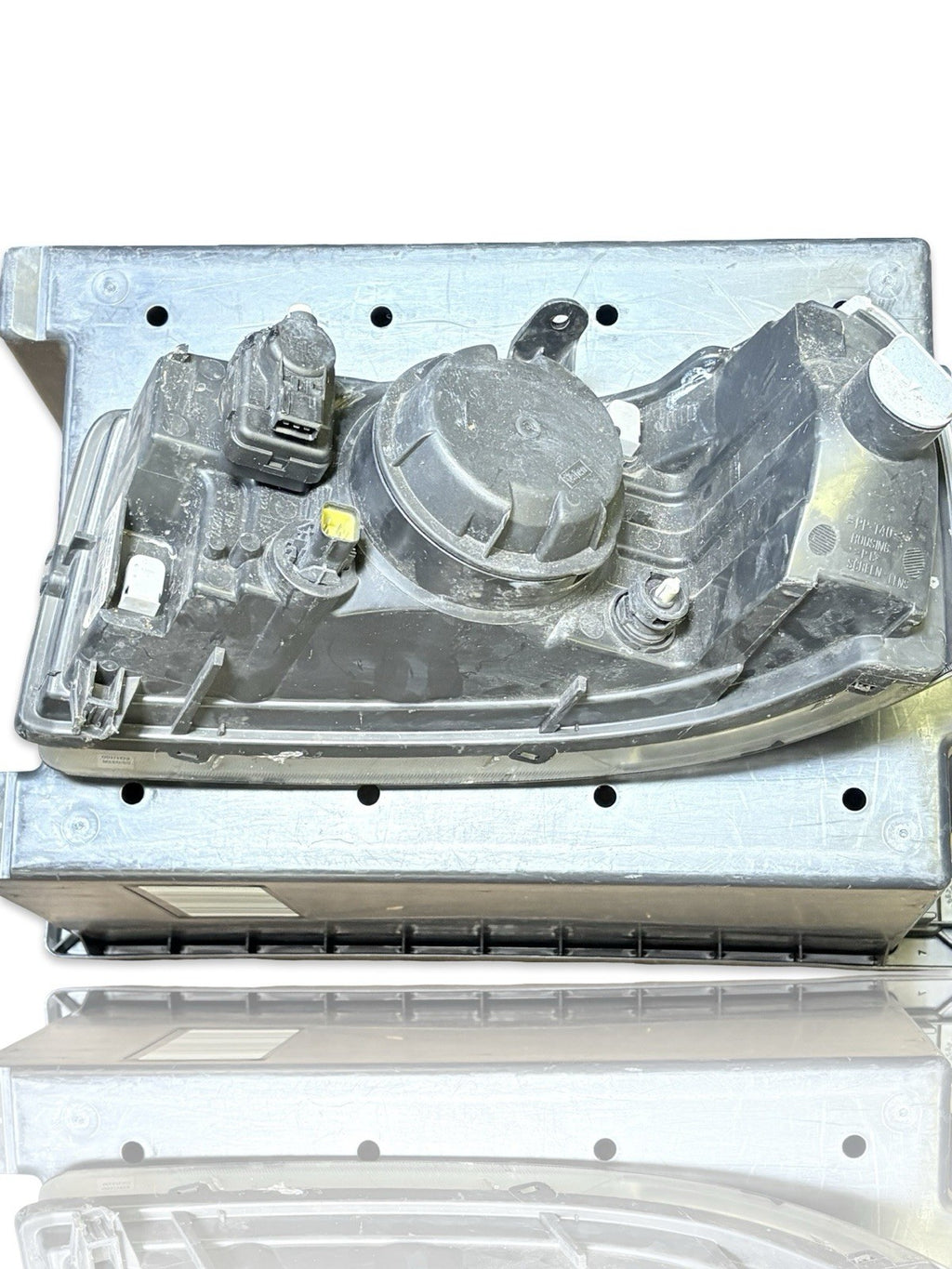 XBC001740 RIGHT HEADLIGHT/67722750/1758822 FOR LAND ROVER FREELANDER I L314