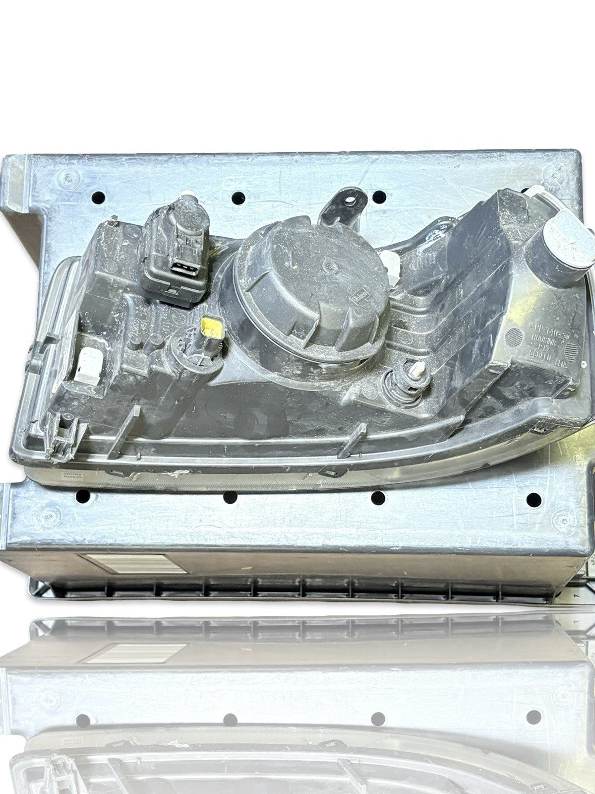 XBC001740 RIGHT HEADLIGHT/67722750/1758822 FOR LAND ROVER FREELANDER I L314
