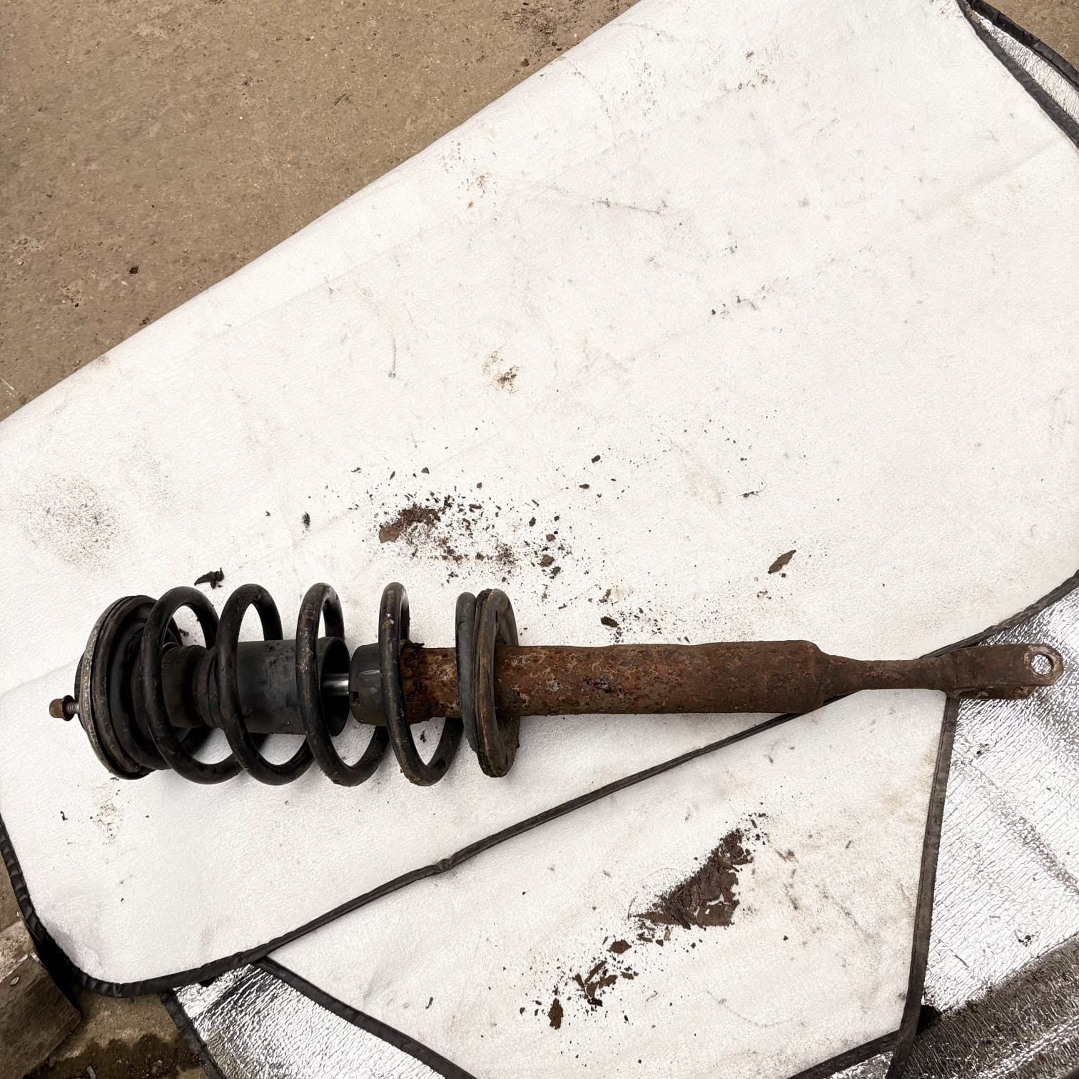 Audi A4 S4 B5 8D front shock absorber with spring 8D0412131E MPR20787