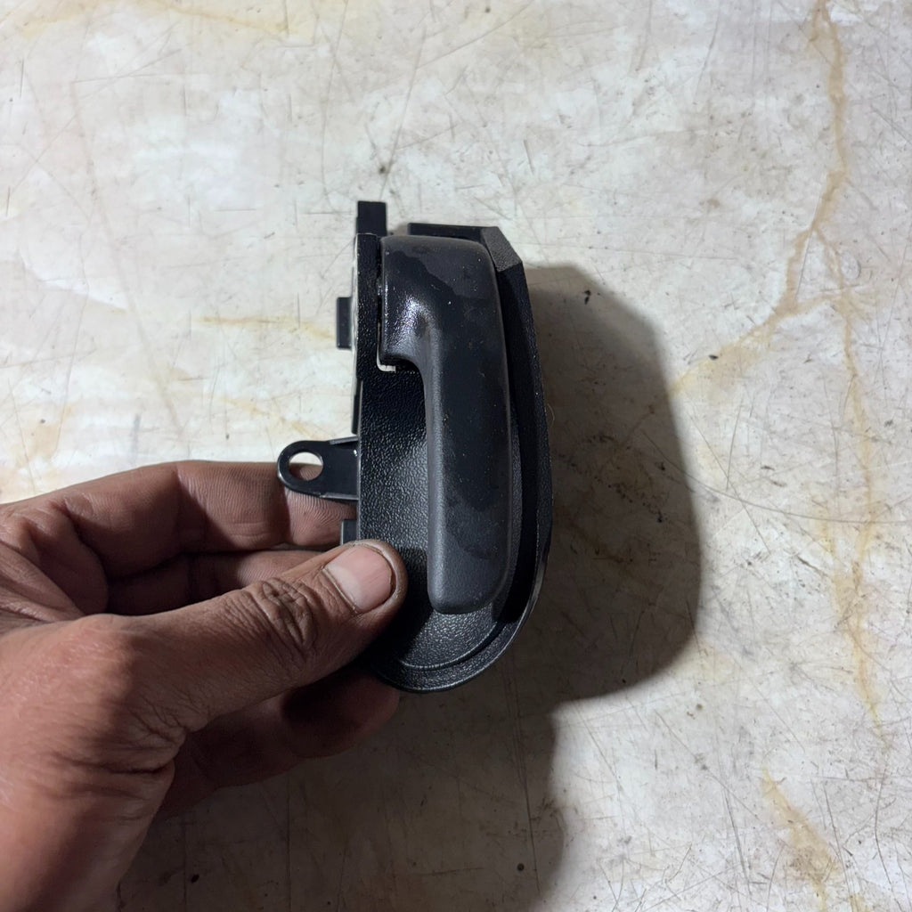TOYOTA AYGO OSR DRIVERS SIDE REAR INNER DOOR HANDLE 2005-2014