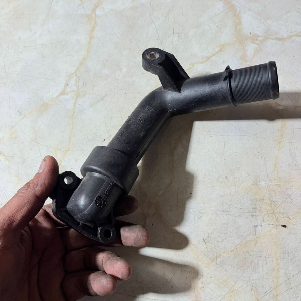 2011 Renault CLIO Engine Water Coolant Pipe