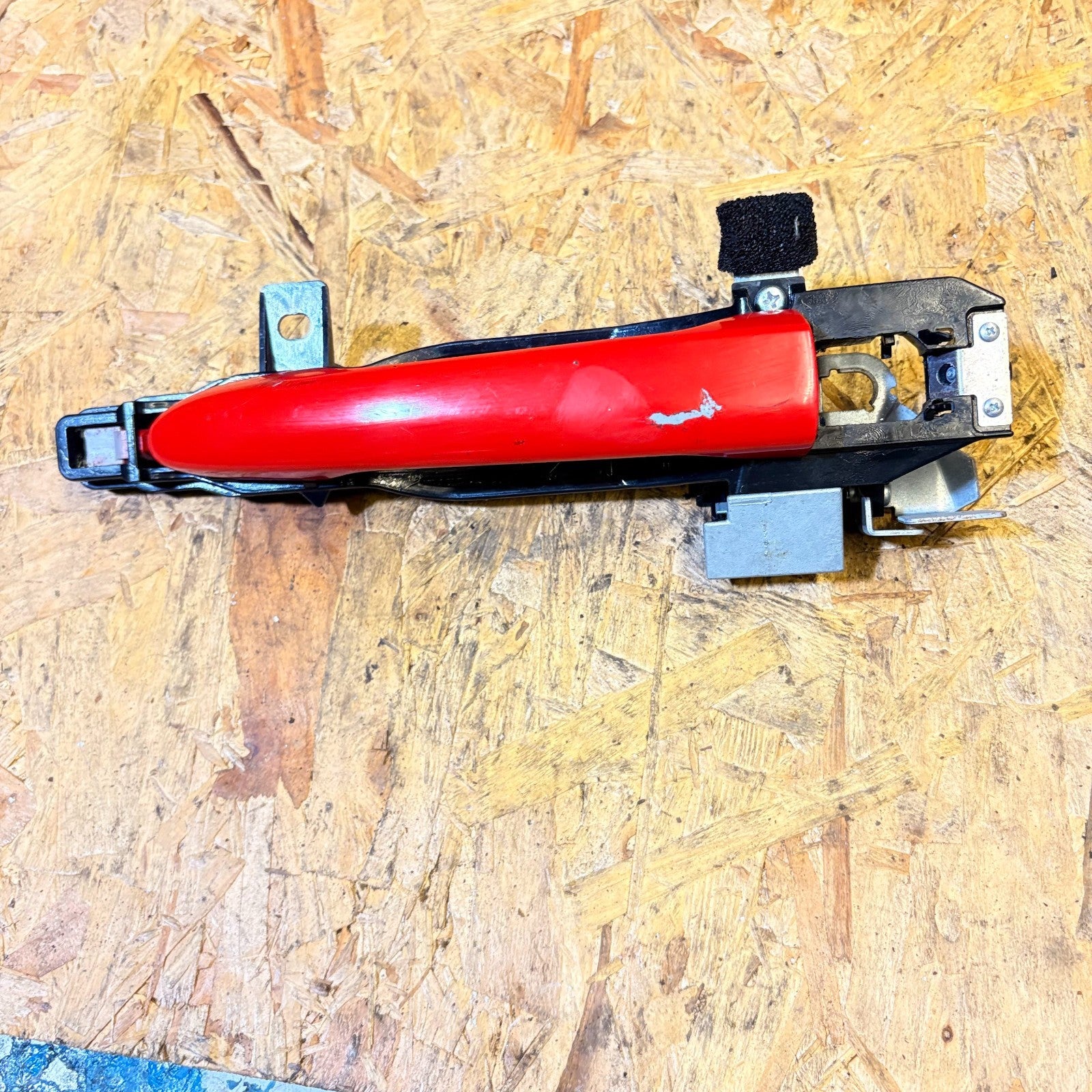 MAZDA 2 EXTERIOR DOOR HANDLE DRIVERS FRONT RIGHT SIDE 2007-2014
