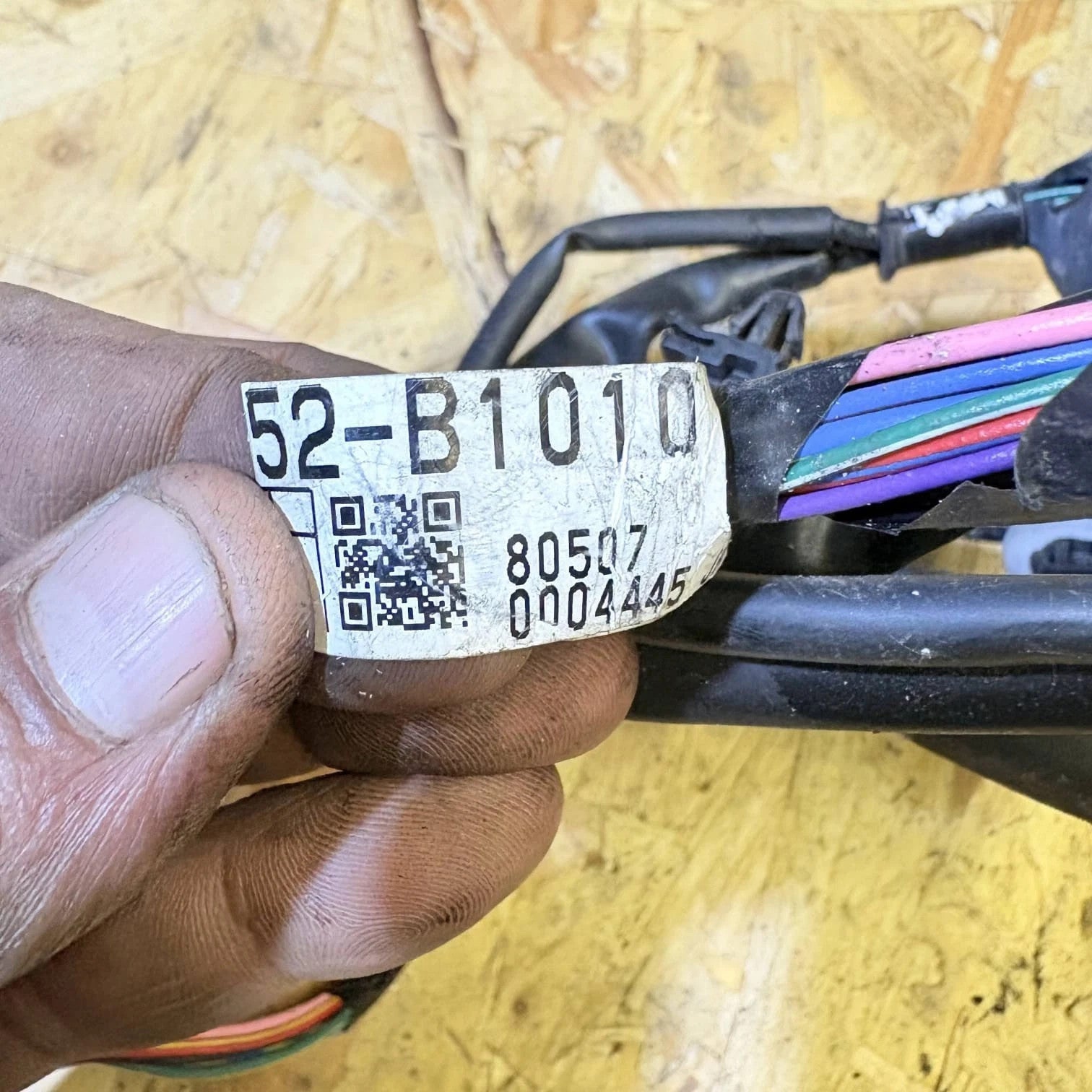 TOYOTA AVENSIS D-4D MK3 PASSENGER FRONT DOOR WIRING LOOM 8215105680 NSF