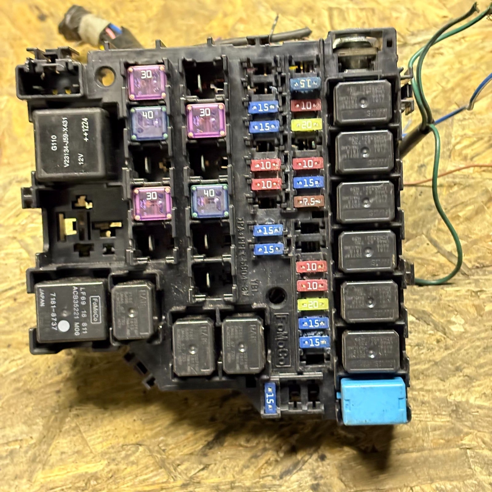 Mazda 2 Mk2 DE 2008-2013 Under Bonnet Engine Bay Fuse & Relay Box 5904-3W
