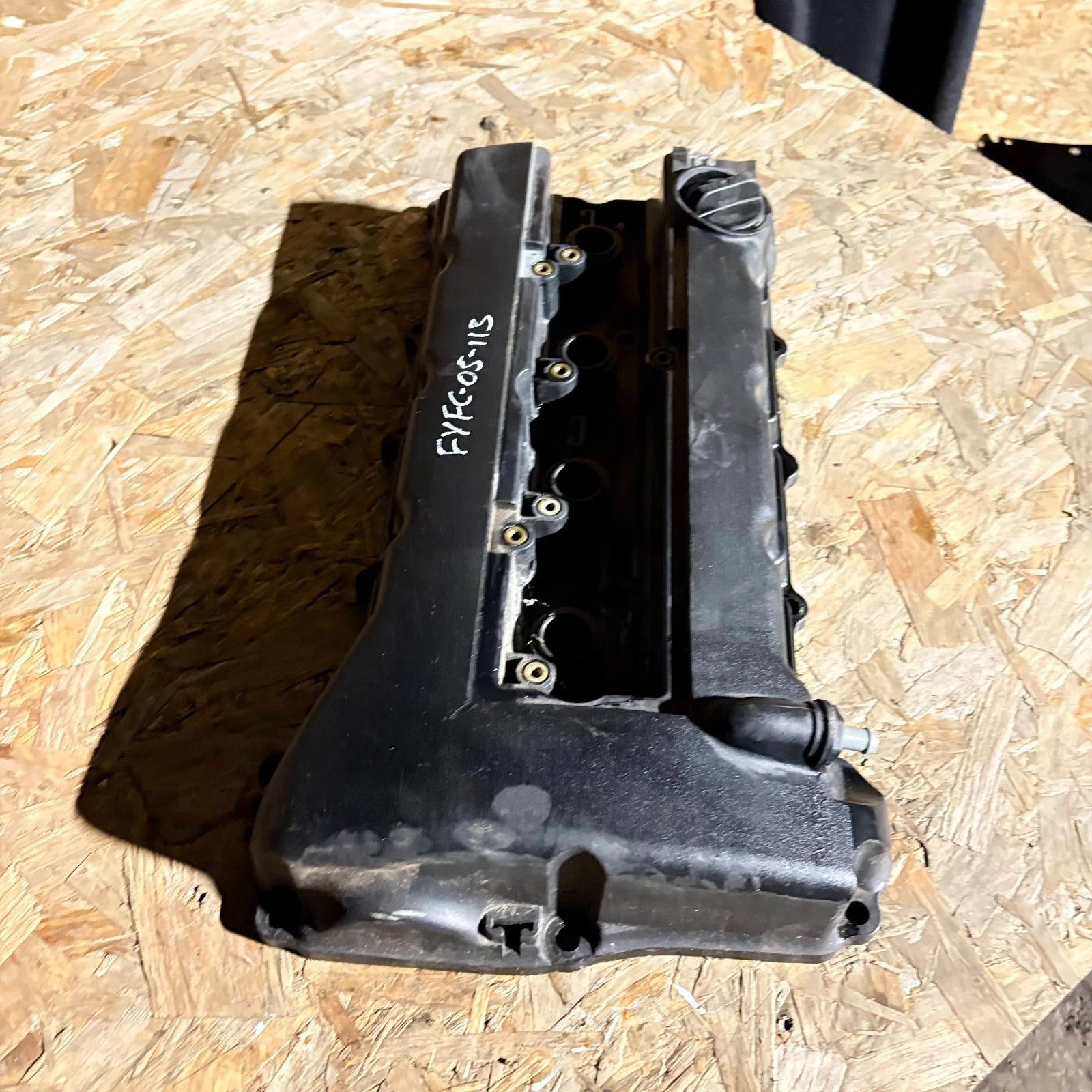 Mitsubishi Outlander Mk3 20132021 Engine Top Rocker Valve Cover