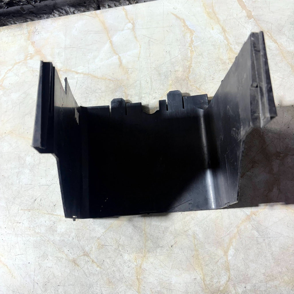 Skoda Octavia MK2 vRS 2008 Battery Casing Box Tray Side Cover Lid 1K0915335C