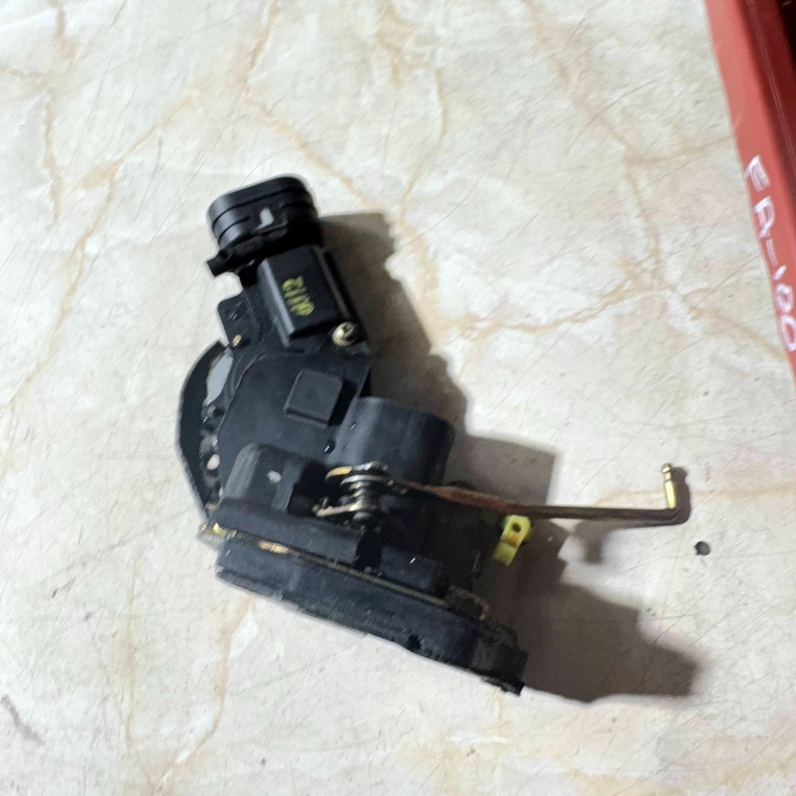 Suzuki Grand Vitara (2001-2005) Rear Passenger Side Door Central Locking Catch