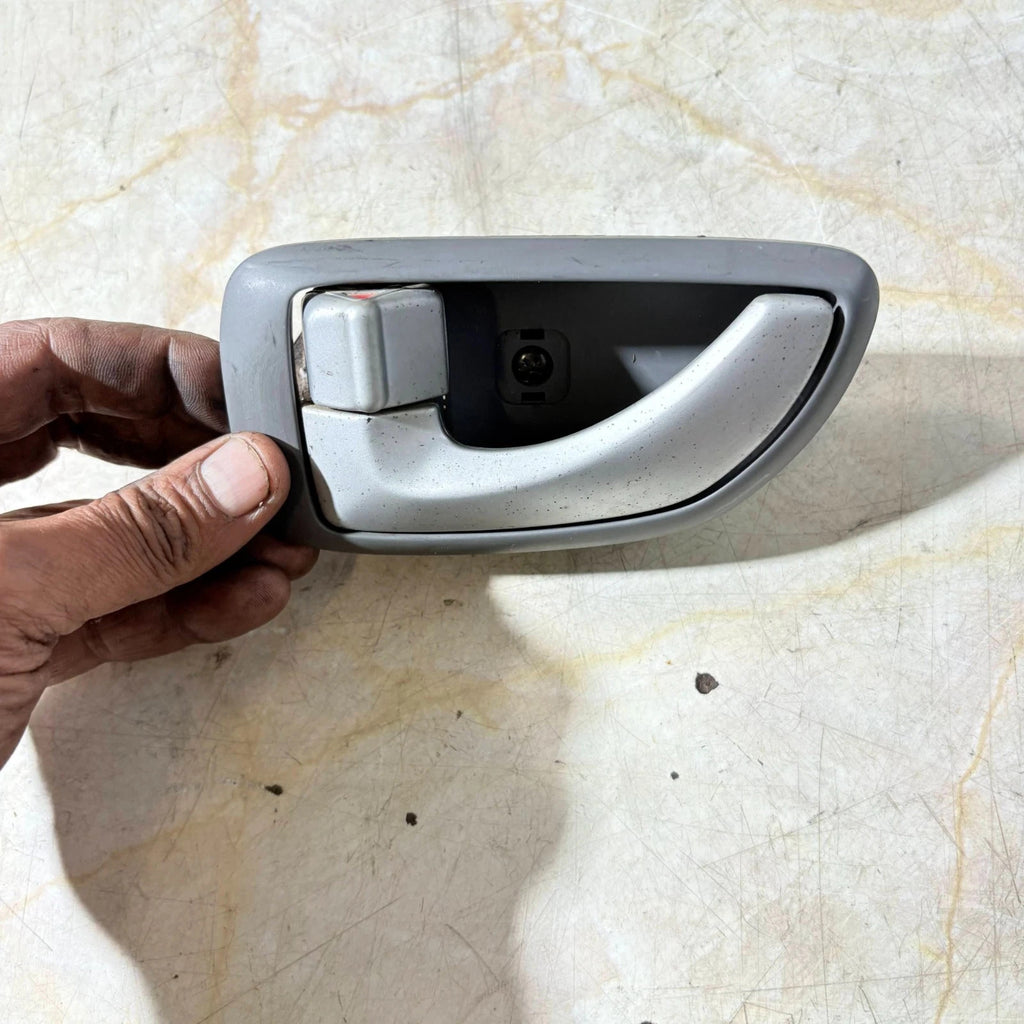 Handle Door Handle Shell Door Inner Left Rear for Hyundai Terracan 04-06