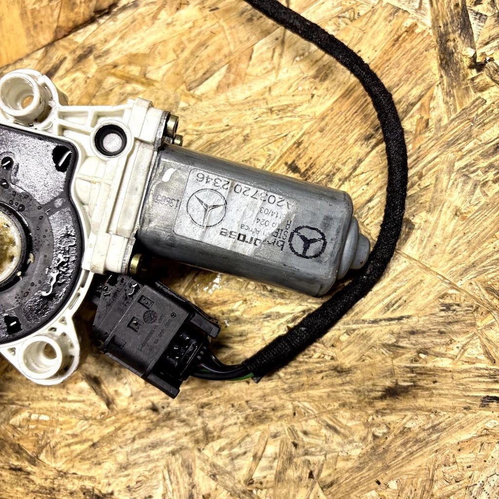 MERCEDES BENZ C E CLASS W203 W211 NSF WINDOW MOTOR A2118202942 2003
