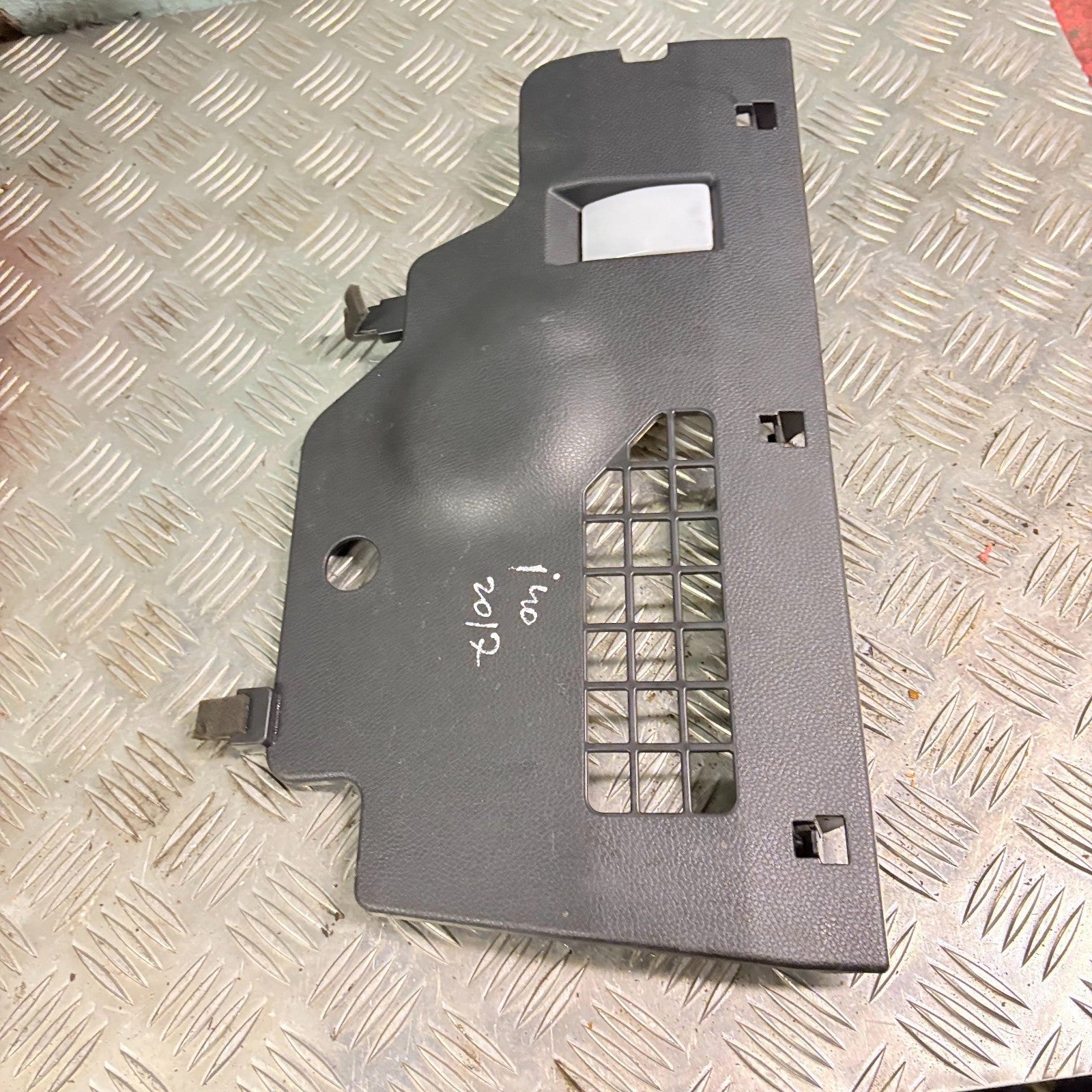 HYUNDAI i40 2011-2017 Lower Dashboard Panel