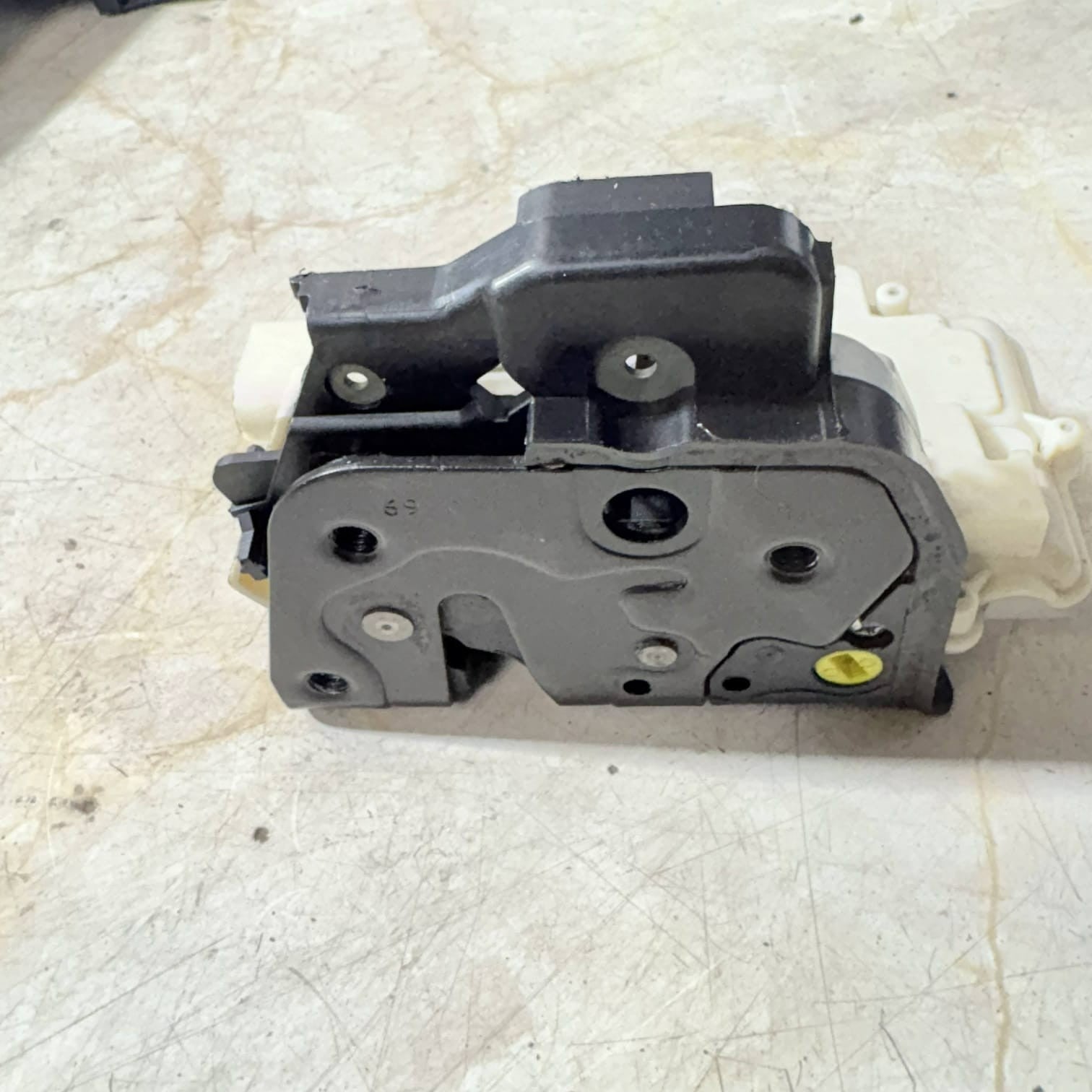 PASSENGER REAR DOORLOCK ACTUATOR MECHANISM FOR AUDI A3 A4 A6 JA6-8E0839015AA NSR