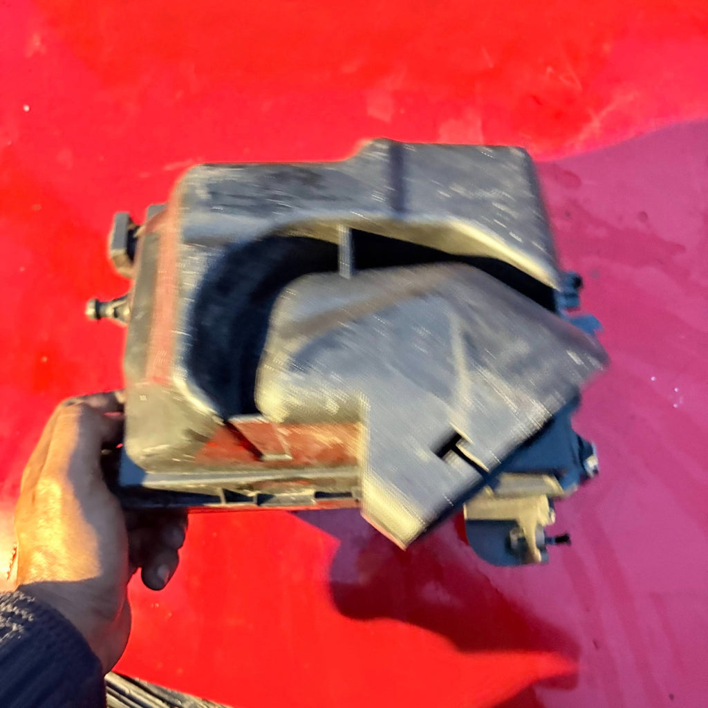 NISSAN PULSAR AIR FILTER BOX HOUSING 2015