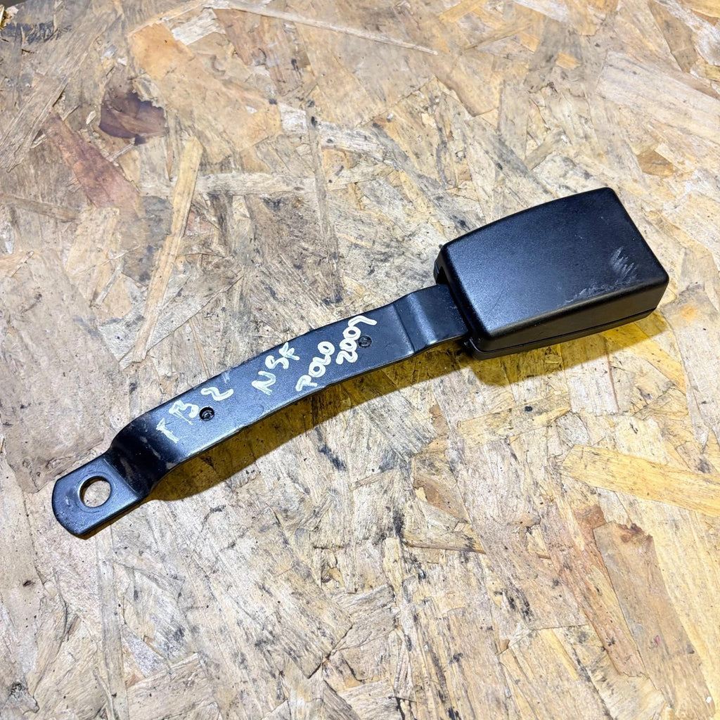 VOLKSWAGEN POLO 2007 SEAT BELT BUCKLE FRONT LEFT