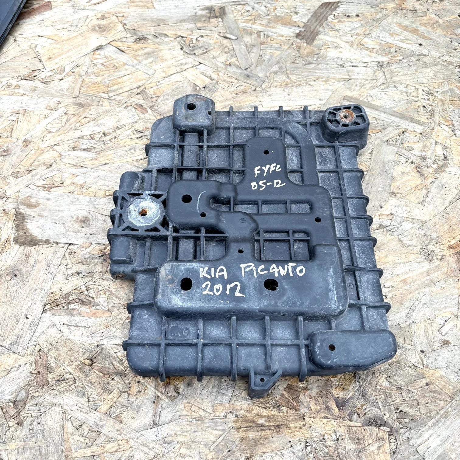 KIA PICANTO MK2 BATTERY TRAY 37150-1Y000 HOLDER PLATE PETROL G3LA 2012