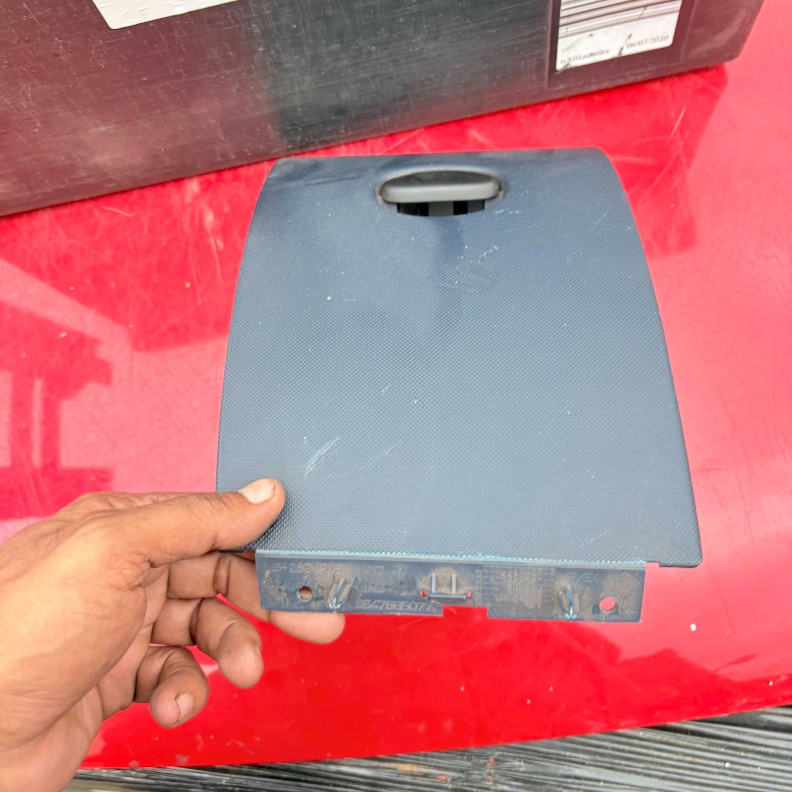 PEUGEOT 1007 2004-2009 DASH STORAGE COMPARTMENT TRIM 9647685077