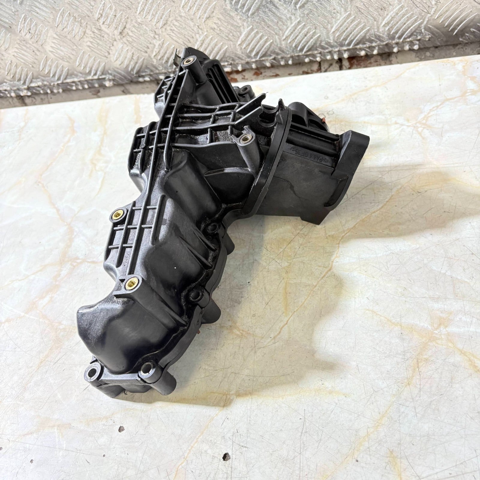 SKODA RAPID 2013 1.6 DIESEL AIR INTAKE INLET MANIFOLD 03L129711