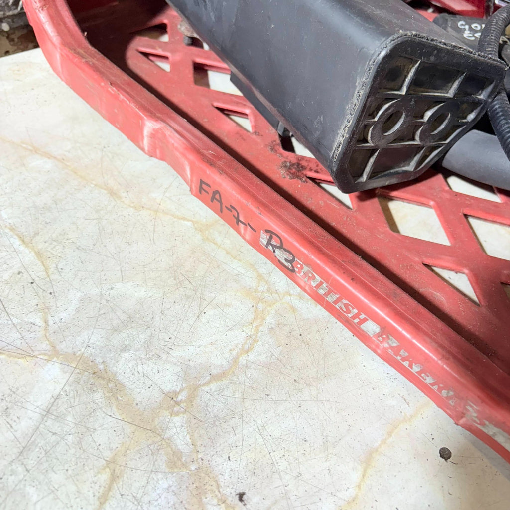2012 MG MG6 BONNET HINGES BOTH SIDES IN ORANGE